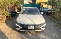 هیوندای ئەلەنترا